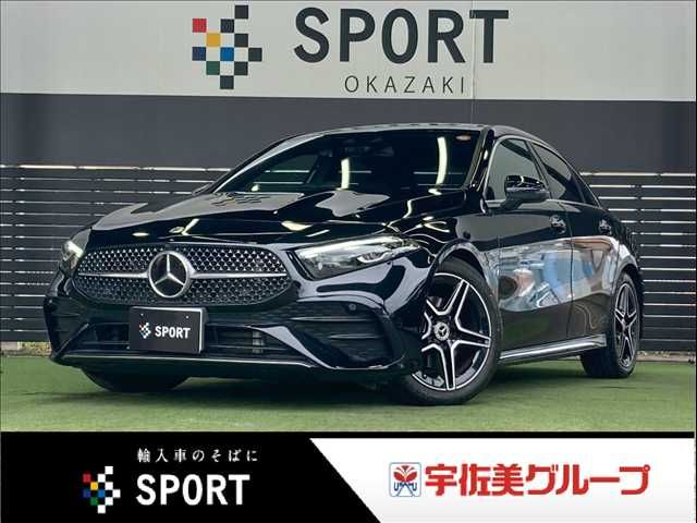 MERCEDES BENZ / MERCEDES BENZ A class sedan