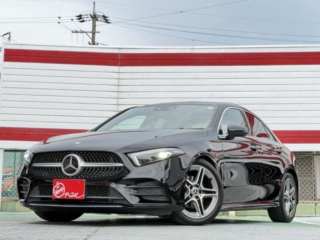 MERCEDES BENZ / MERCEDES BENZ A class sedan
