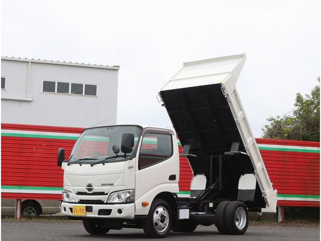 Japanese used car Ref# 1573824 HINO / DUTRO