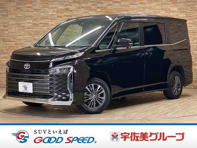 TOYOTA / VOXY HYBRID 4WD