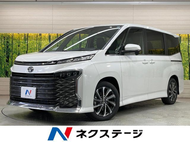TOYOTA / VOXY HYBRID