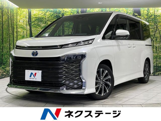 TOYOTA / VOXY HYBRID