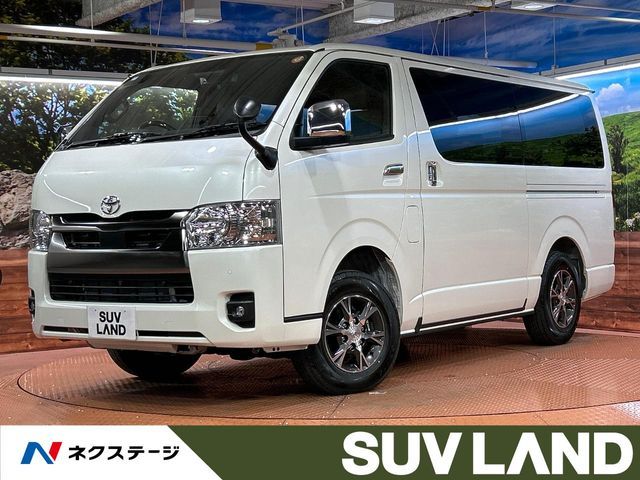 TOYOTA / HIACE van 4WD