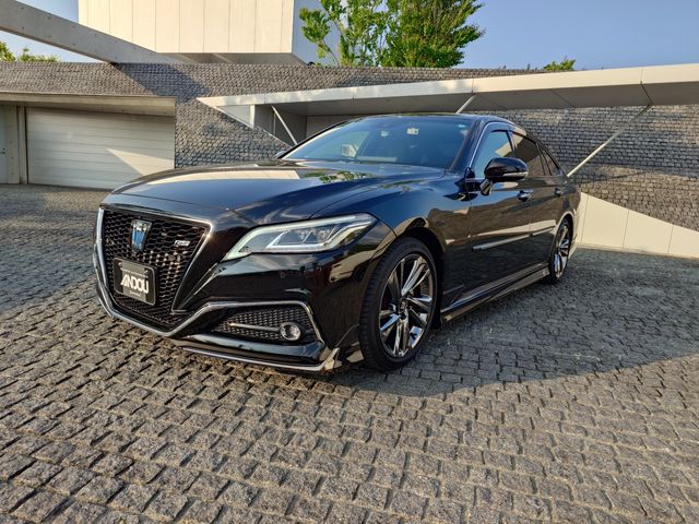 TOYOTA / CROWN sedan hybrid