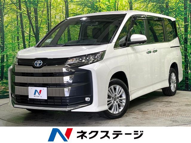 TOYOTA / NOAH HYBRID 4WD