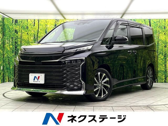 TOYOTA / VOXY