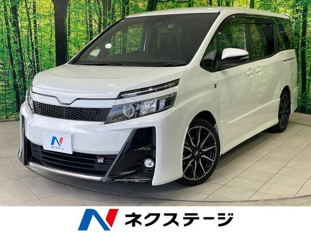 TOYOTA / VOXY