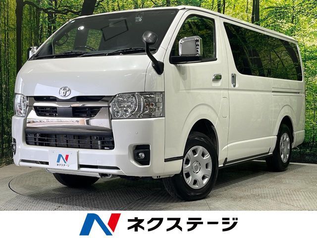 TOYOTA / HIACE van 4WD