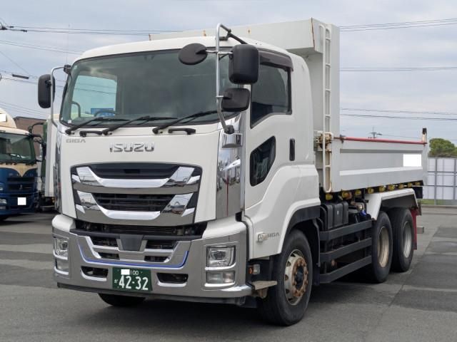 ISUZU / GIGA