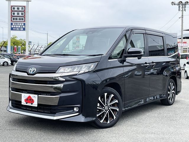 TOYOTA / NOAH HYBRID