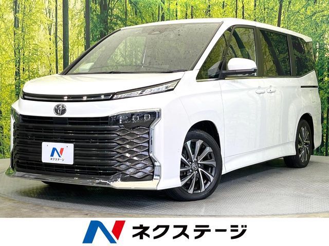 TOYOTA / VOXY
