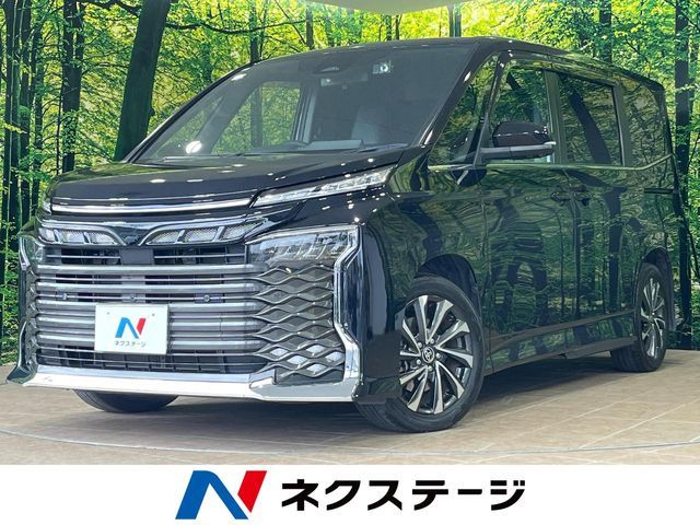 TOYOTA / VOXY HYBRID