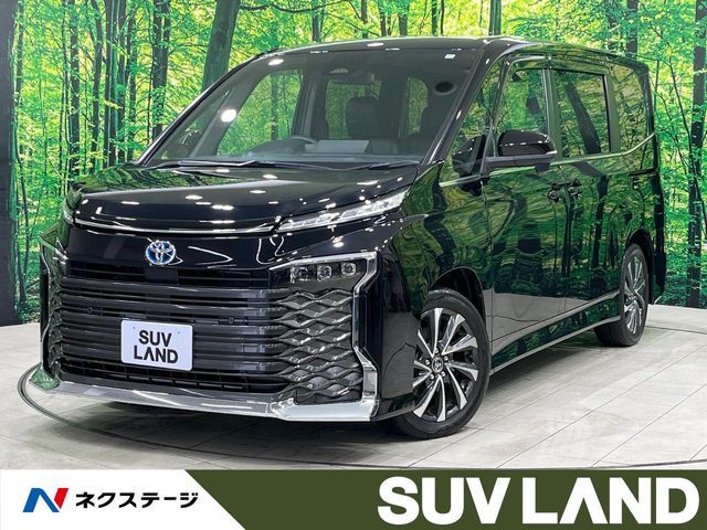 TOYOTA / VOXY HYBRID