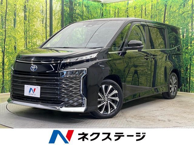 TOYOTA / VOXY HYBRID