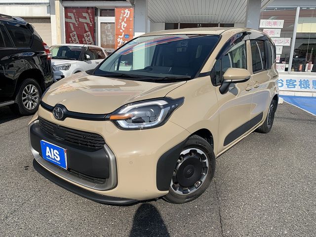 TOYOTA / SIENTA HYBRID