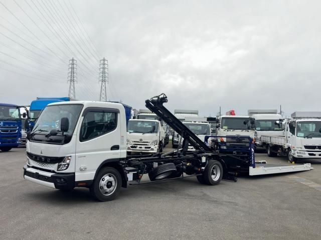 MITSUBISHI / CANTER