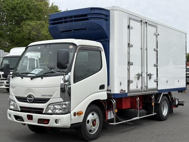 HINO / DUTRO