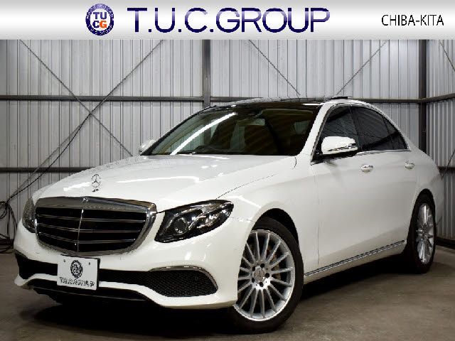 MERCEDES BENZ / MERCEDES BENZ E class sedan