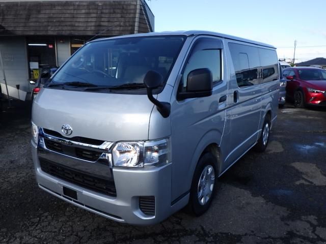TOYOTA / HIACE van 1.2t 2WD