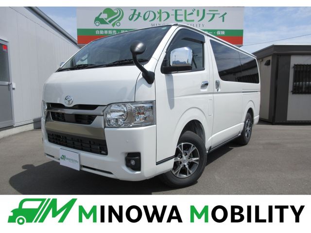 TOYOTA / HIACE van 4WD