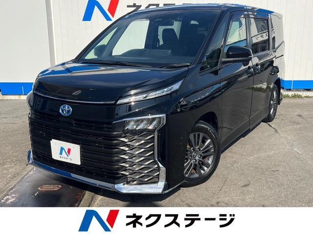 TOYOTA / VOXY HYBRID