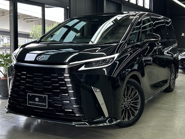 TOYOTA / ﾚｸｻｽ LM500h
