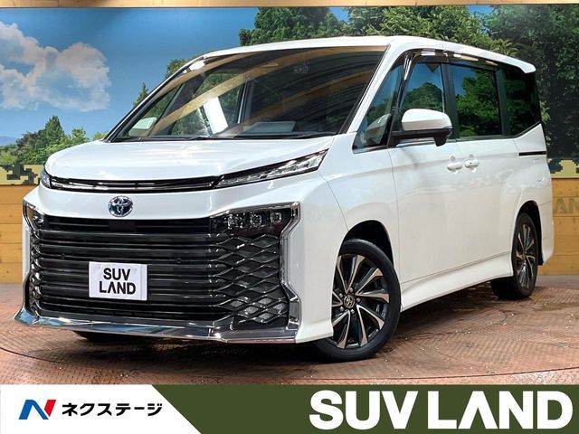 TOYOTA / VOXY HYBRID