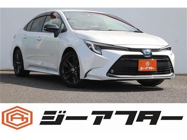TOYOTA / COROLLA sedan HYBRID 4WD