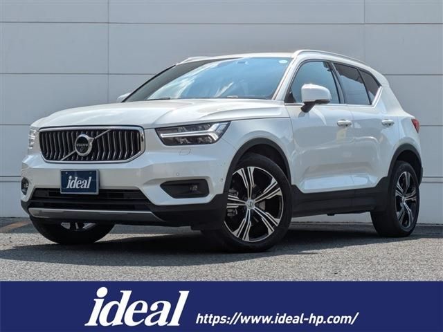 VOLVO / VOLVO XC40