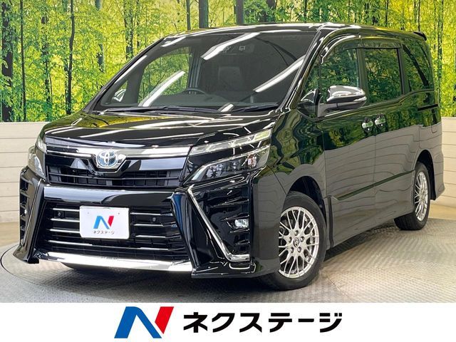 TOYOTA / VOXY HYBRID