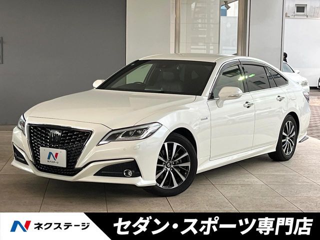 TOYOTA / CROWN sedan hybrid