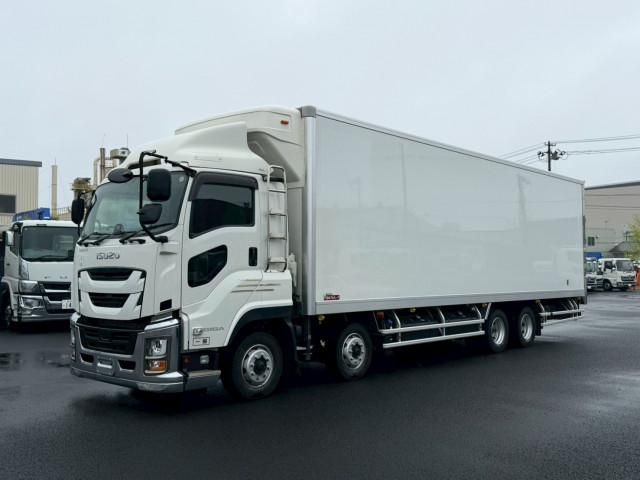ISUZU / GIGA