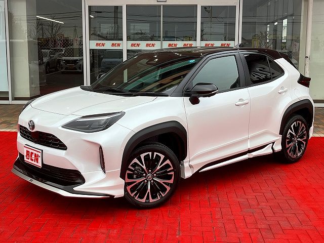 TOYOTA / YARIS CROSS HYBRID