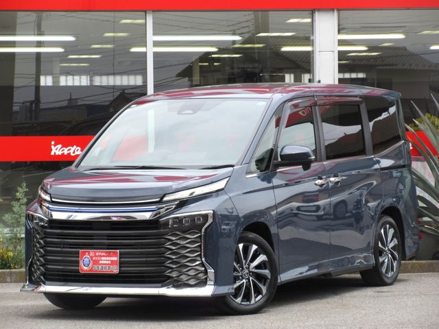 TOYOTA / VOXY HYBRID
