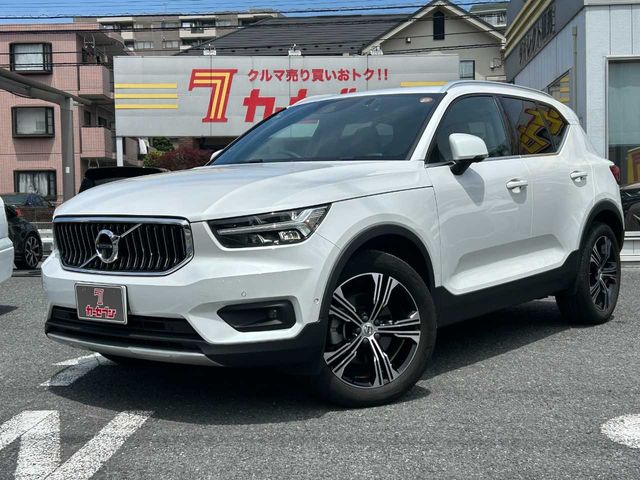 VOLVO / VOLVO XC40