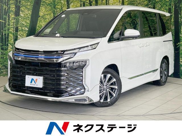 TOYOTA / VOXY HYBRID