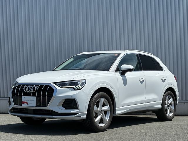 AUDI / AUDI Q3