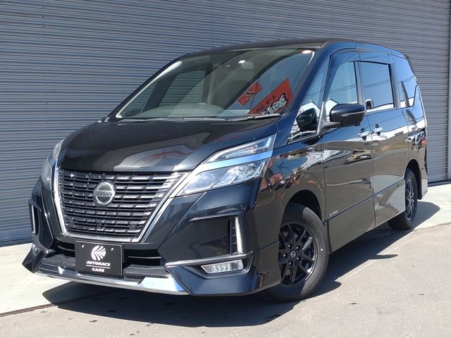 NISSAN / SERENA  S-HYBRID 4WD