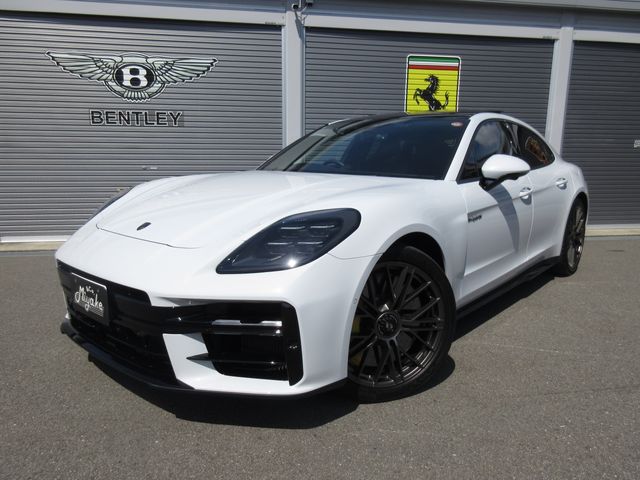 PORSCHE / PORSCHE PANAMERA