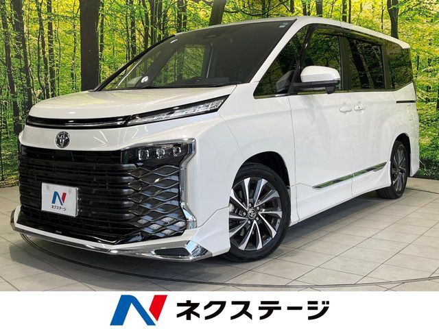 TOYOTA / VOXY