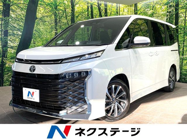 TOYOTA / VOXY