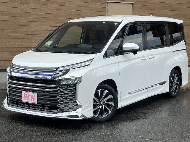 TOYOTA / VOXY