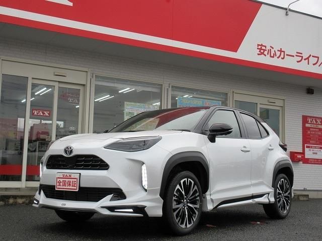 TOYOTA / YARIS CROSS HYBRID