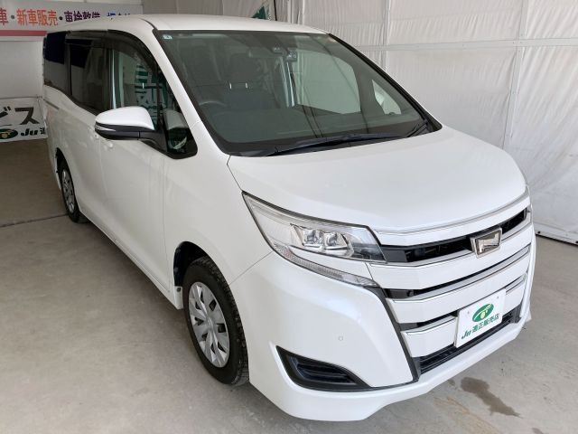 TOYOTA / NOAH