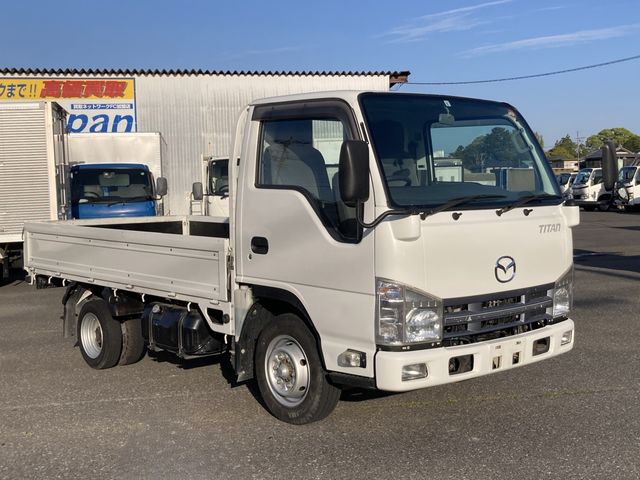 MAZDA / TITAN