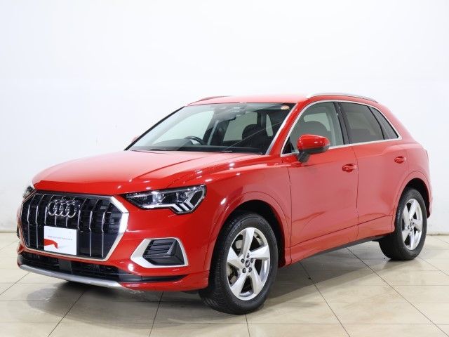 AUDI / AUDI Q3