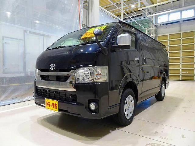TOYOTA / HIACE van 4WD