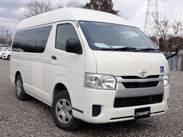 TOYOTA / HIACE van 4WD