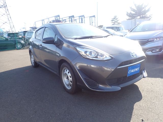 TOYOTA / AQUA