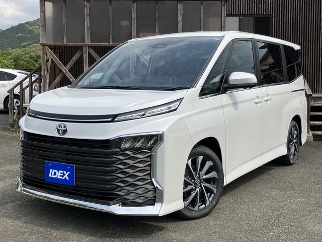 TOYOTA / VOXY